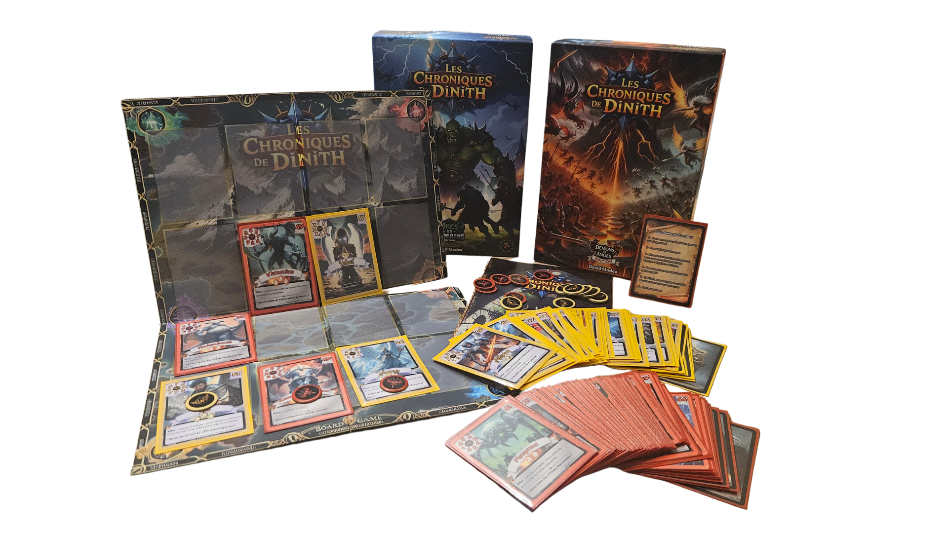 Boîte et contenu du jeu « Les Chroniques de Dinith »